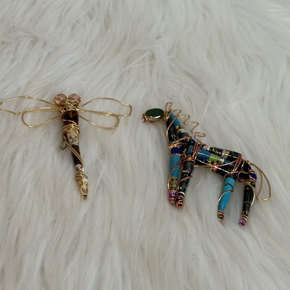(213)Handmade Wire Wrapped Dragonfly and Horse Brooches - Turquoise & Gold Acc